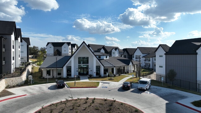 Photo - Istana At Wurzbach