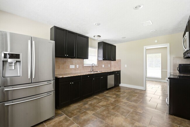 Photo - 1511 Sungail Dr