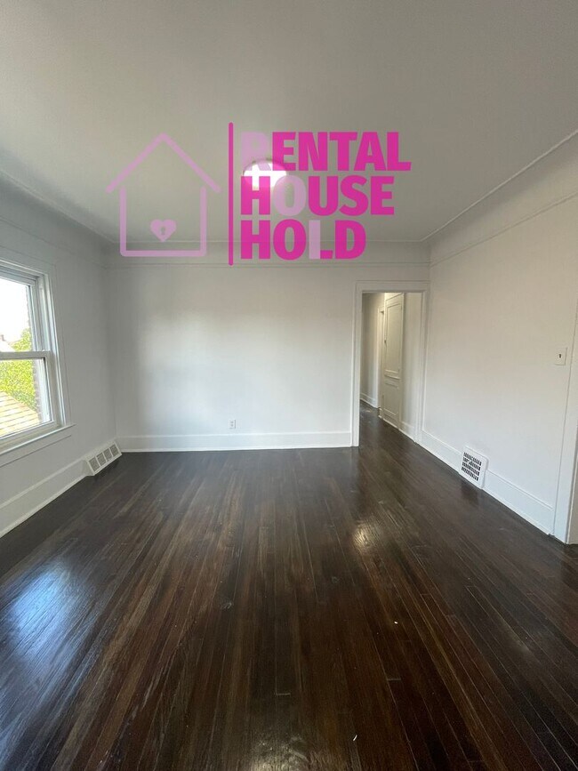 Photo - 2696 Pasadena St Unit Upper