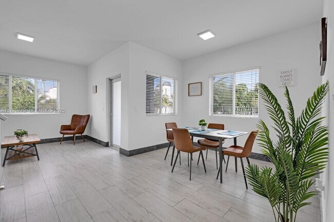 Photo - 15450 NW 2nd Ave