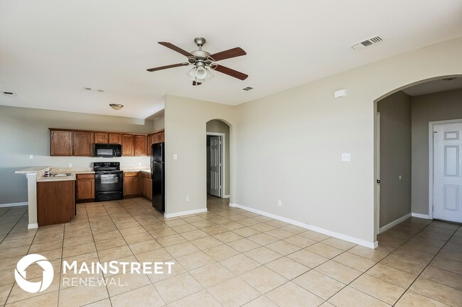 Photo - 256 Edison Ln