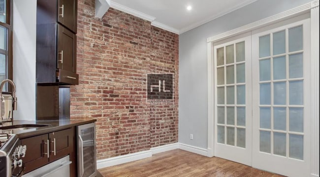 Building Photo - MOTT ST. Unit 12