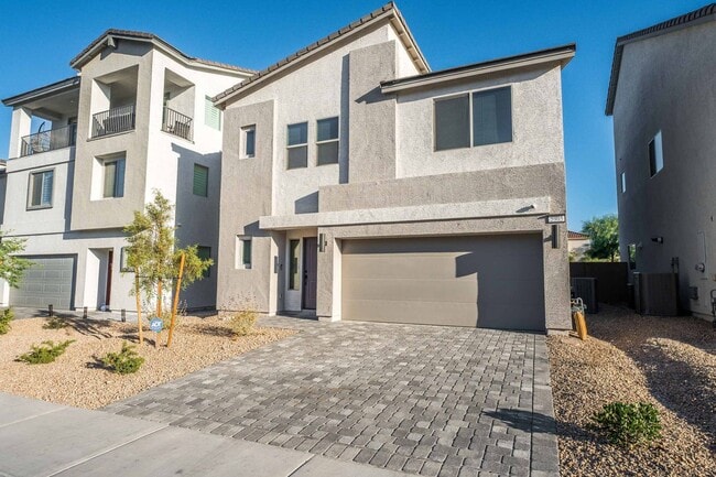 Building Photo - Luxurious 4 Bedroom Retreat in Las Vegas!