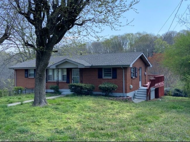 Photo - 107 Oliphant St