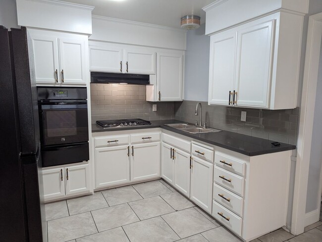 Photo - 5400 53rd Ave