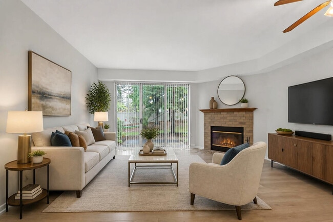1126 Regency Dr