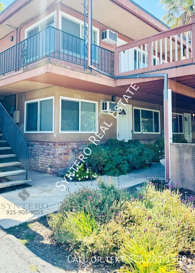 Building Photo - 1595 3rd Ave Unit A Rental