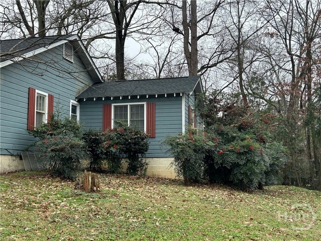 Photo - 396 Pinecrest Dr