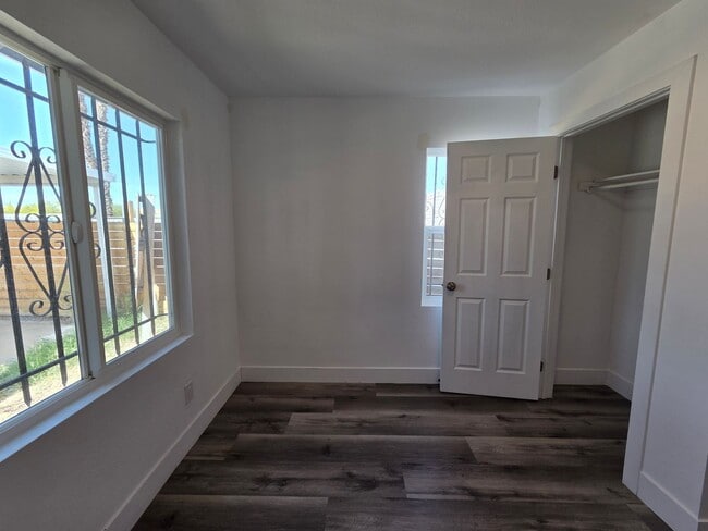 Photo - 320 N 10th St Unidad A