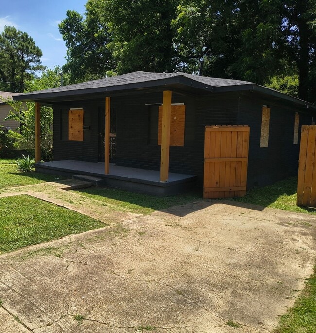 Building Photo - 2319 Shasta Ave