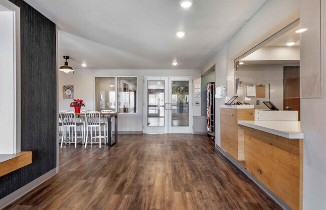 Furnished Studio-Pittsburgh - Cranberry