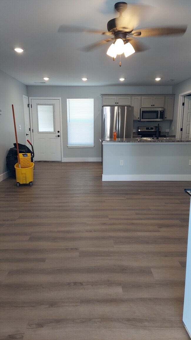 1408 N Morley St Townhome Townhome Rental in Moberly MO