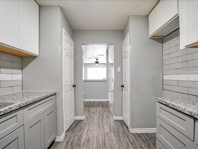 Building Photo - 5117 Lavender St Unit 5175