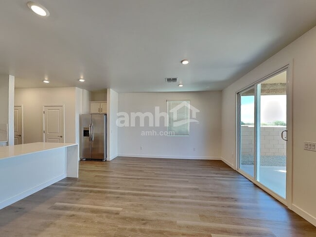 Photo - 9513 Harkes Dr