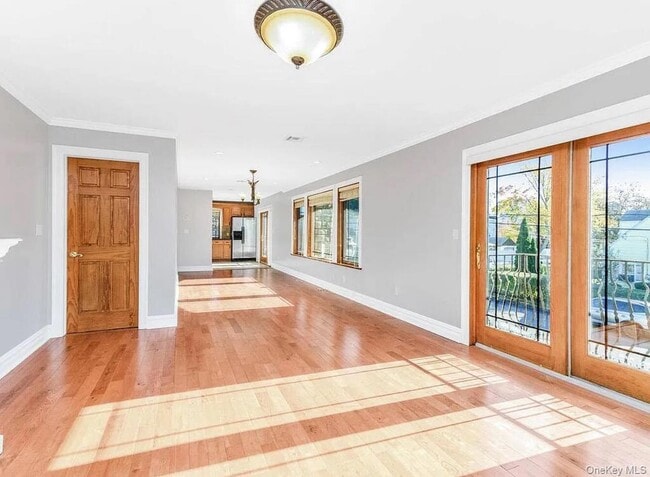 Photo - 113 Maple Pl Unidad 2nd Floor