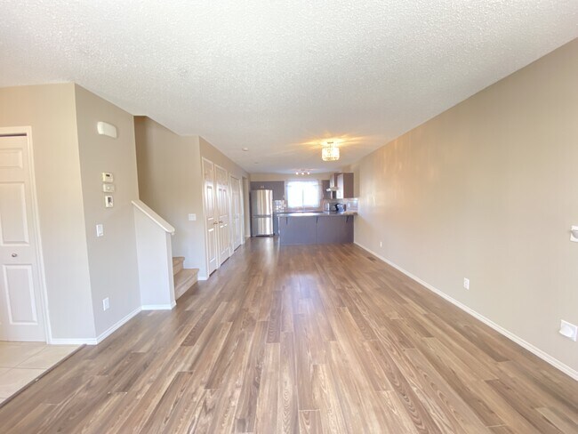 Photo - 96 New Brighton Grove SE