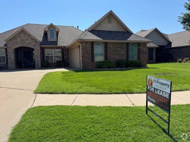 Building Photo - 3 bed, 2 bath, 2 car storm shelter in Yuko... Rental