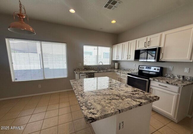 Photo - 12524 W Adams St