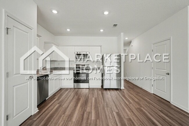 Photo - 12014 Sylvia St