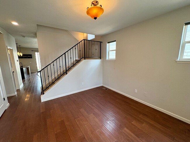 Photo - 5 bed, 4 bath North Park Hill