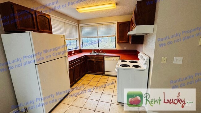 Photo - Upper-Level Country Retreat with Deck & Pasture Views – Black Diamond