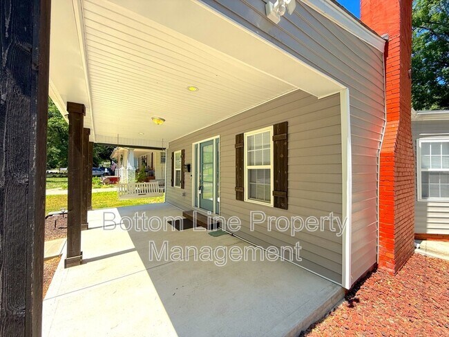 Photo - 1216 Jackson Rd