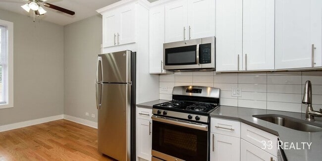 Photo - 2125 W Chicago Ave Unidad 2F