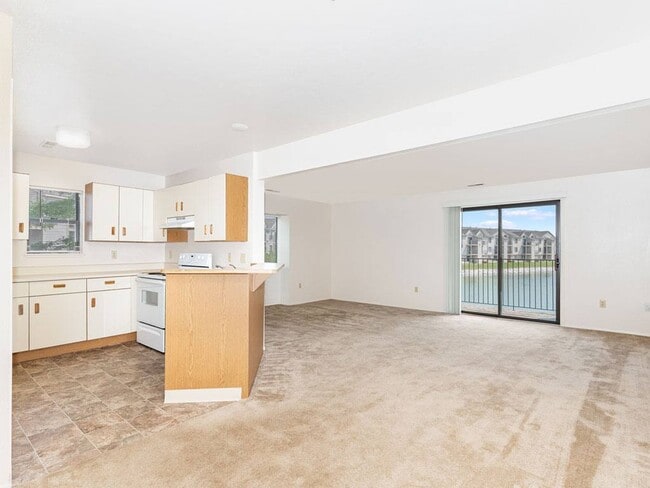 Oak Shores Apartments