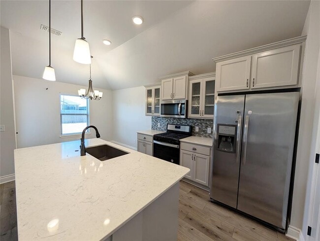 Photo - 18637 Como Dr