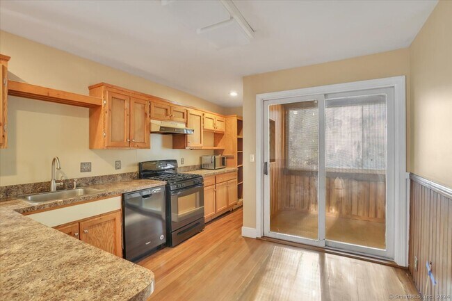 Photo - 29 Fairview St Unit 1st Floor