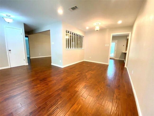 Photo - 10801 Hard Rock Rd