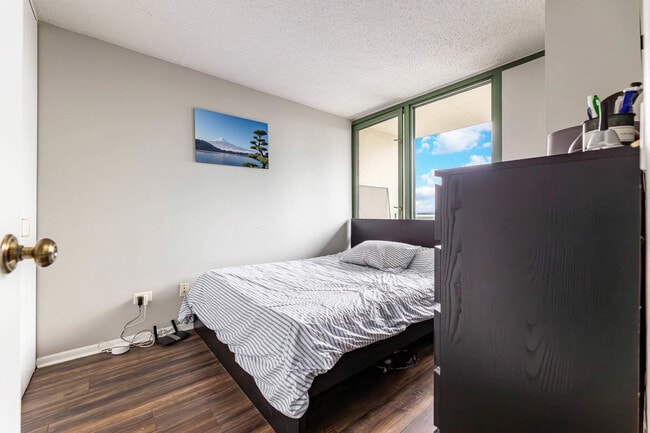 Photo - 111 W Maple St Unit 1611