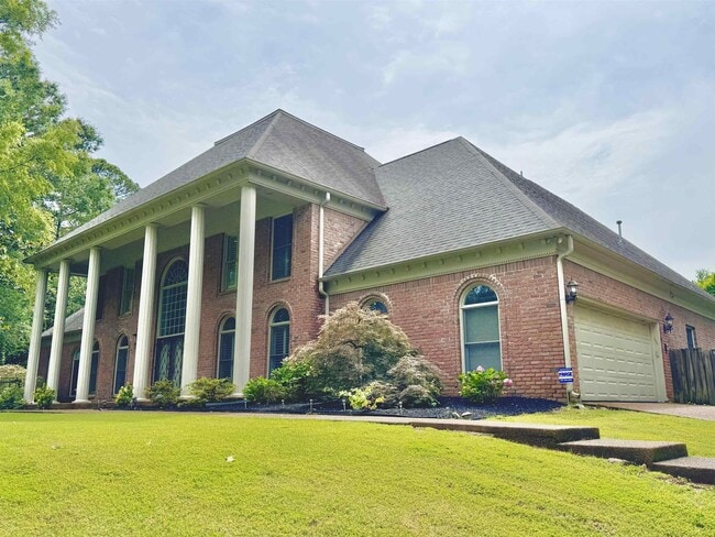 415 S Yates Rd