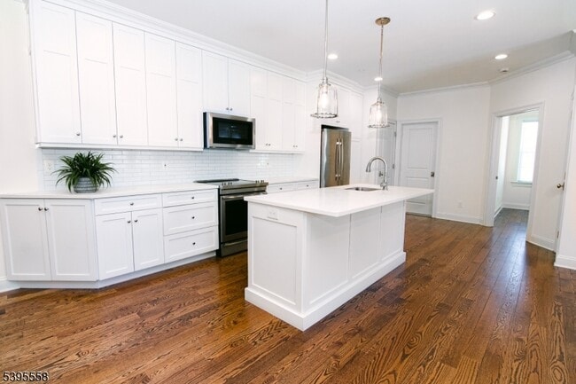 Photo - 29 Euclid Ave Unit 203