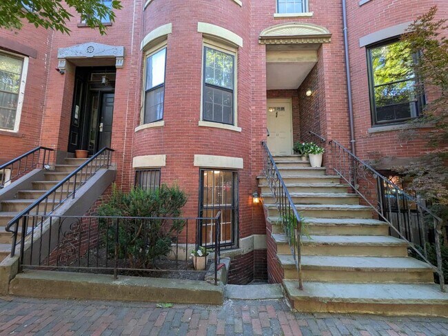 Building Photo - 11 Cazenove St Unit 3- Rental