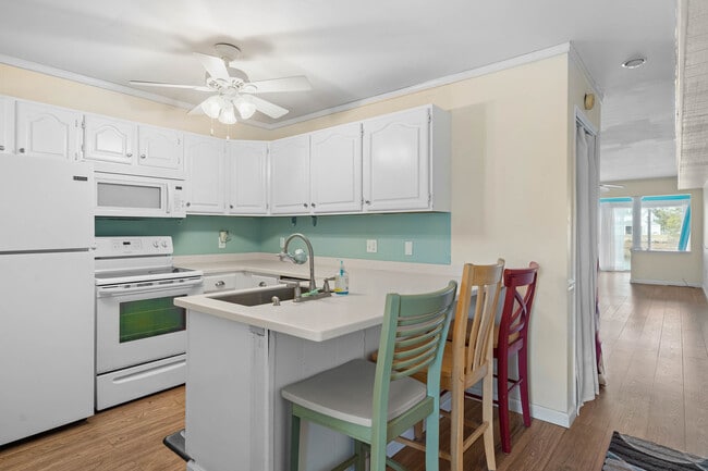 Photo - 38256 Hummingbird Ln