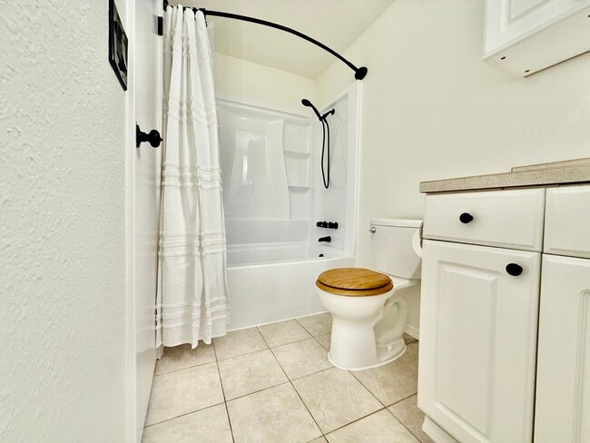 Photo - 20301 71st St E