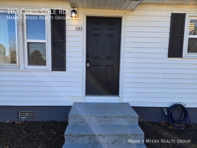 Photo - 103 Chris Cole Rd