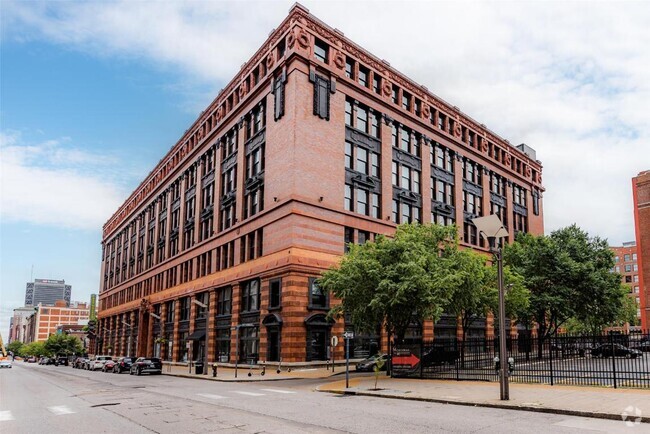 Building Photo - 1520 Washington Ave Unit 416 Rental