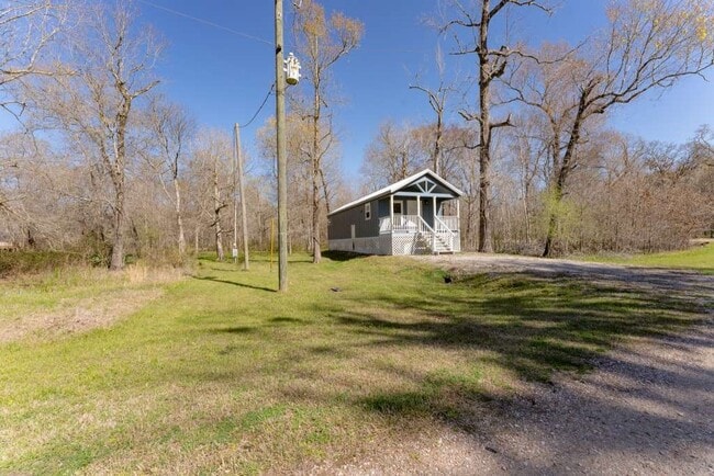 Photo - 129 Shoreline Dr