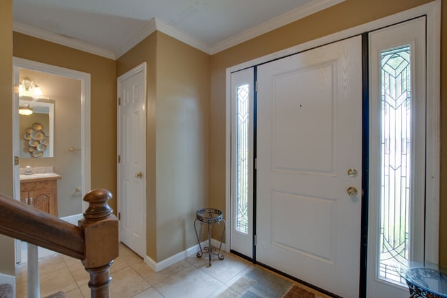 Photo - 413 Springview St SW