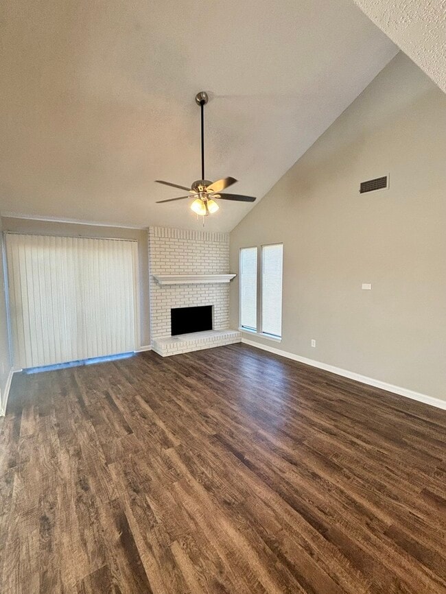 Photo - 14218 High Point Dr