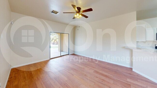 Photo - 11886 W Fontenelle Dr