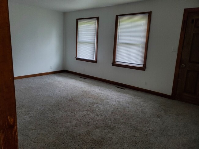 Photo - 231 Crescent Dr