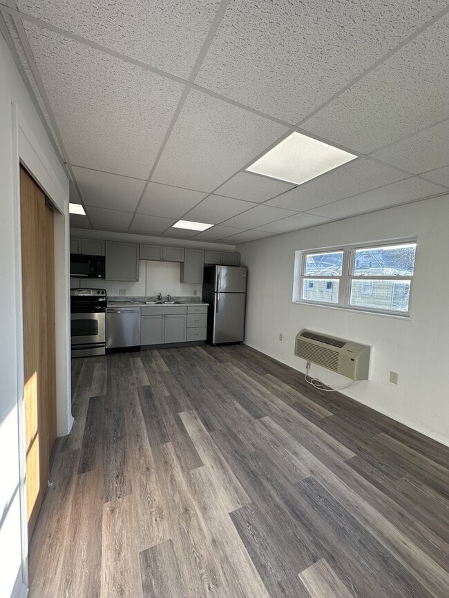 Photo - 113 E Middle St