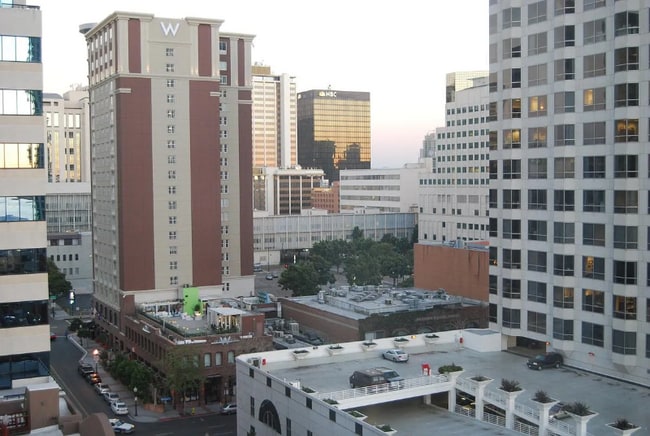 Photo - 1240 India St Unidad 1203