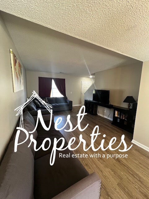 Photo - 512 Autumn Glen Rd