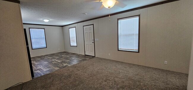 Photo - 248 Magnolia Pl