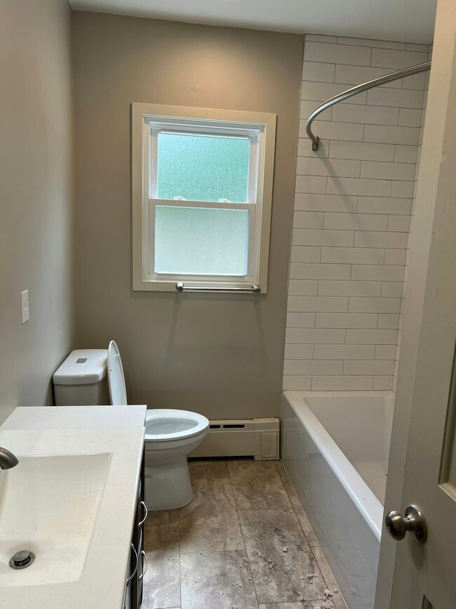 Photo - 816 N Monroe St