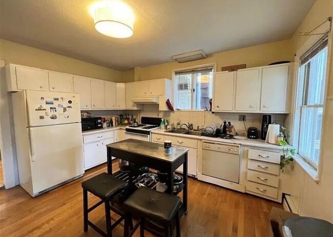 Photo - 282 Summer St Unit 1